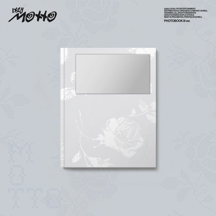 MOTTO (Photobook - B ver.) - ITZY [CD]