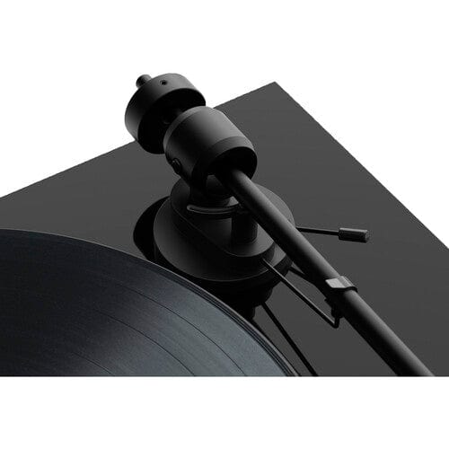 Pro-Ject Audio Systems E1 Phono Manual Two-Speed Turntable [Tech & Turntables]