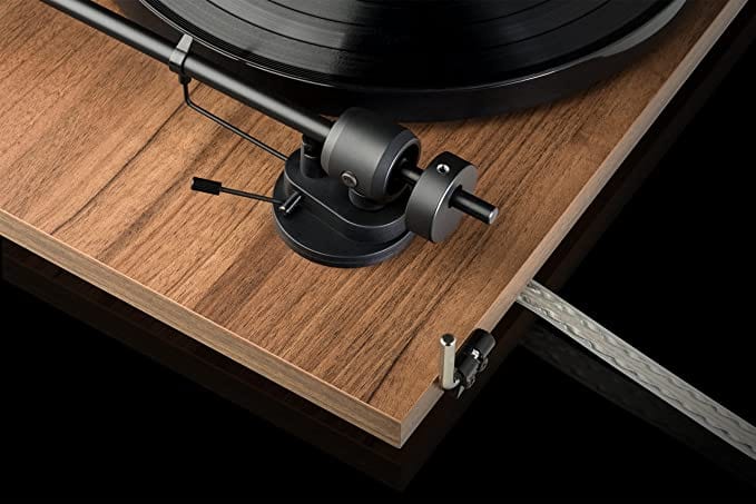 Pro-Ject E1 BT, Walnut [Tech & Turntables]