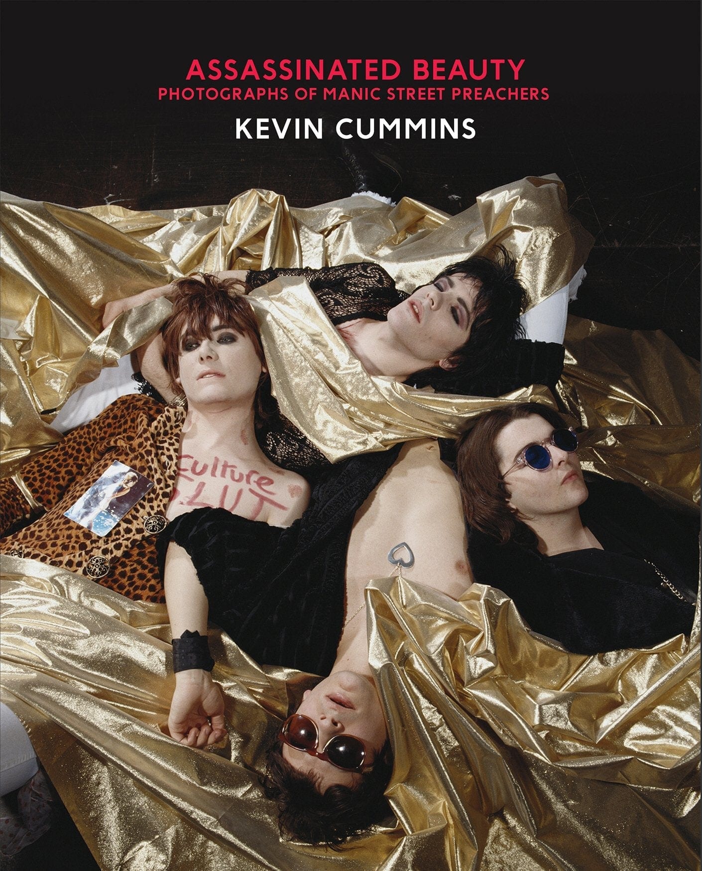 Assassinated beauty - Kevin Cummins [BOOK]